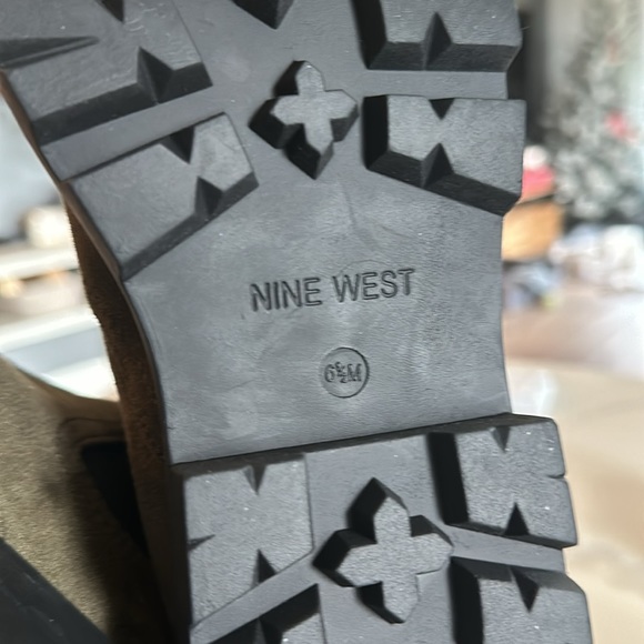 Nine West bootie - Picture 2 of 7